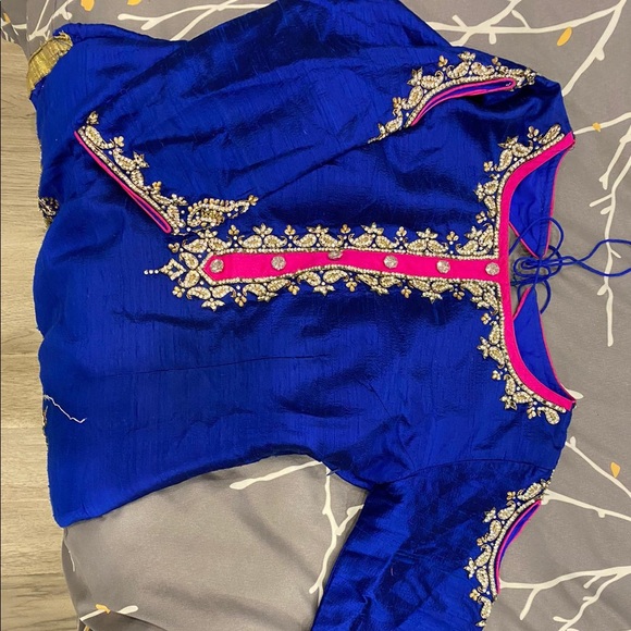 Tricolor shalwar suit with crystals all over - Picture 5 of 10